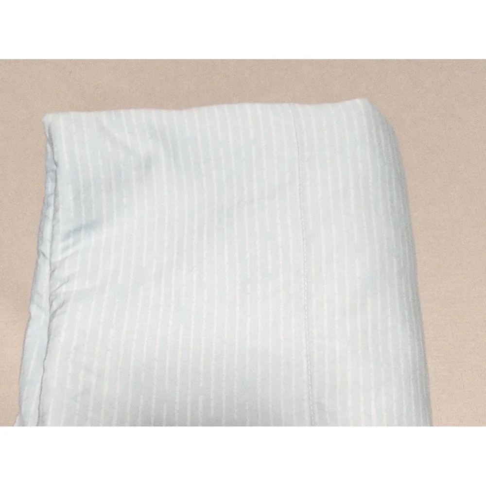 Beddy's Bed Ease Quilted Padded Pillow Shams 19 x 24  Baby Blue White‎  (3)